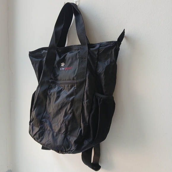 Sherpani Via Tote-Backpack - Picture 2 of 5